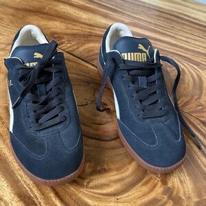 Puma LIGA Men's Navy and Gold Sneakers